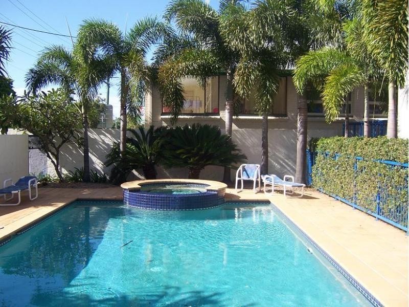 3-5 Norman Street, Southport QLD 4215