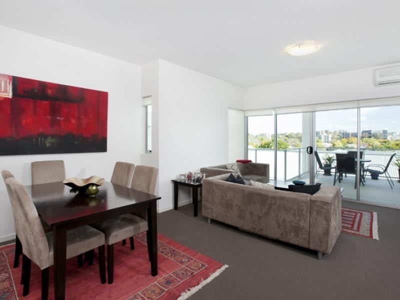 28 Ferry Rd, West End QLD 4101