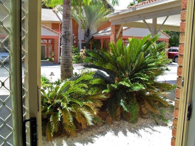 60 Whitby, Southport QLD 4215