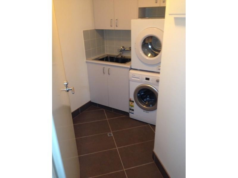 12 Commodore drive, Paradise Waters QLD 4217