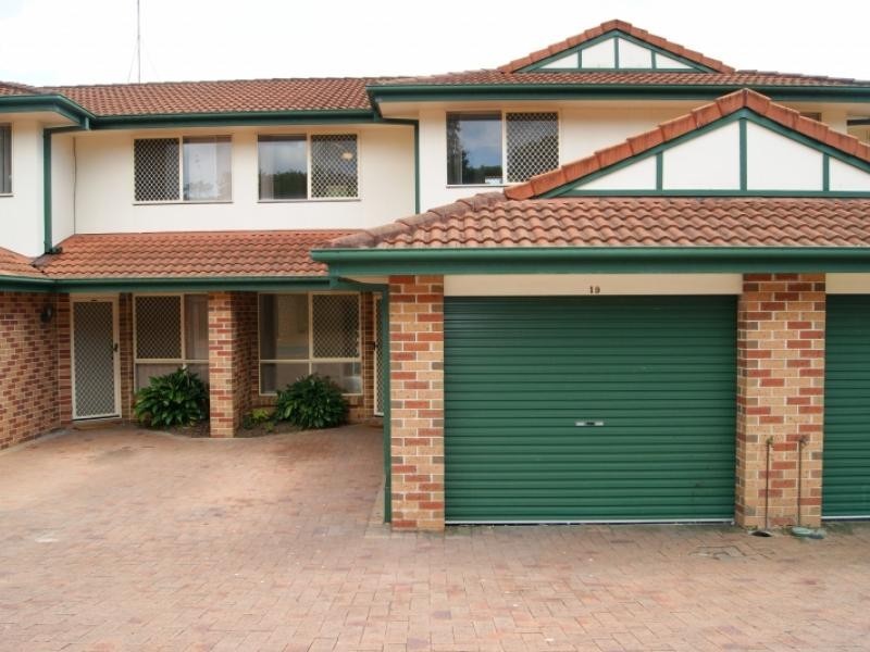 32 Riverview Road, Nerang QLD 4211