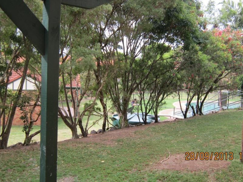 32 RIVERVIEW ROAD, Nerang QLD 4211