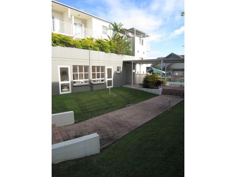 96 Norman Crescent, Norman Park QLD 4170