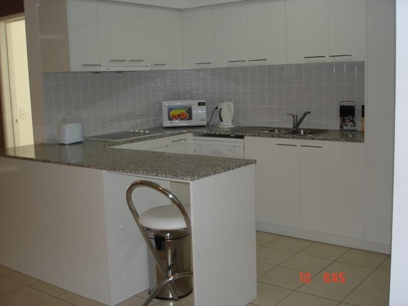 98 University Drive, Varsity Lakes QLD 4227