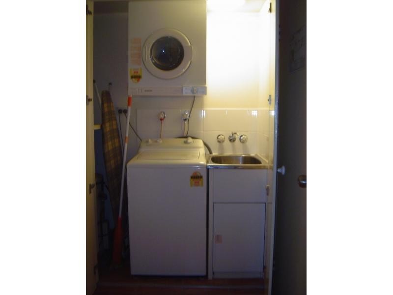 140 MARINE PARADE, Southport QLD 4215