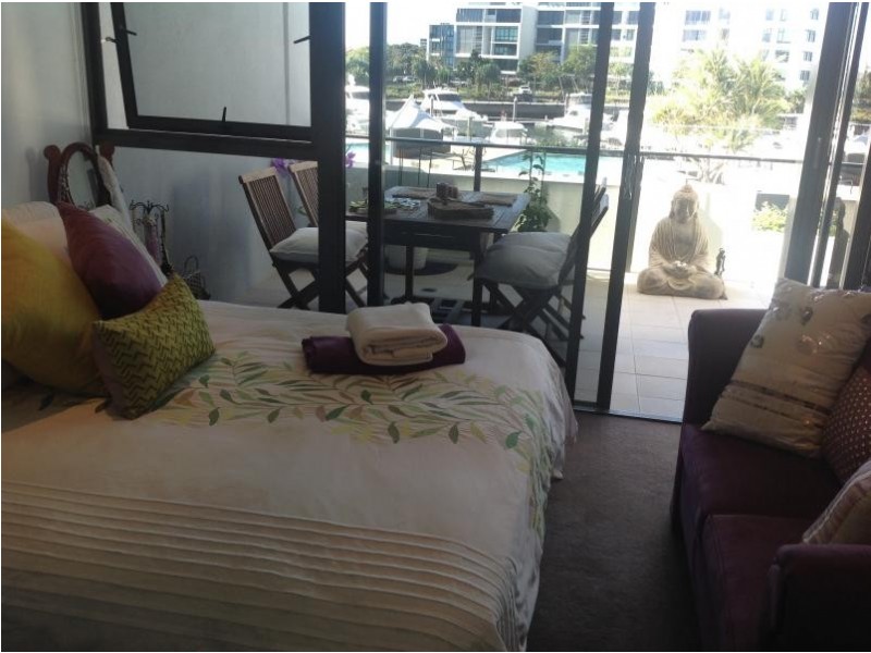 323 Bayview Street, Hollywell QLD 4216