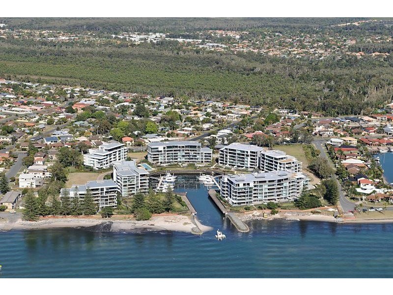 323 Bayview Street, Hollywell QLD 4216