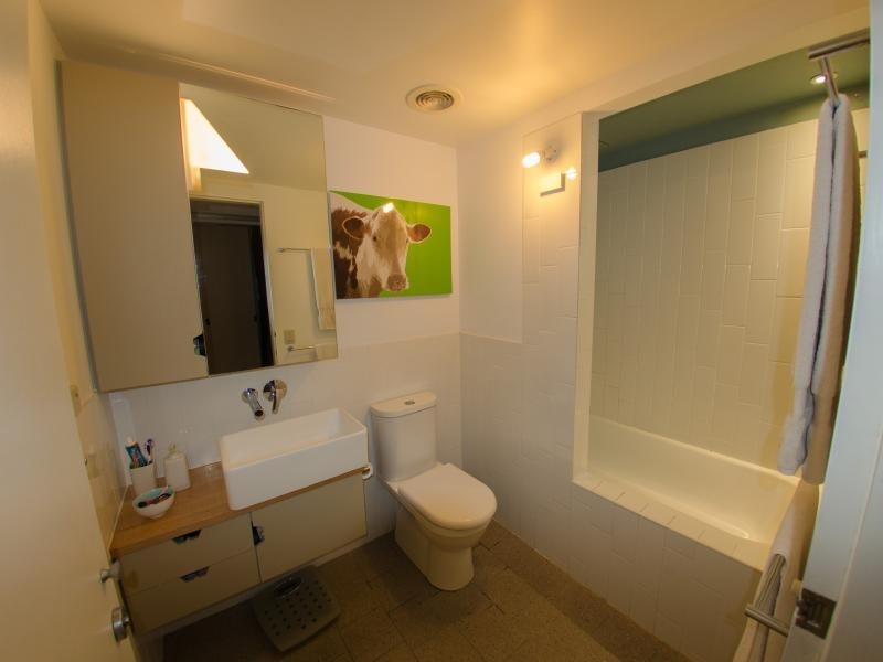 8 Skyring Terrace, Teneriffe QLD 4005