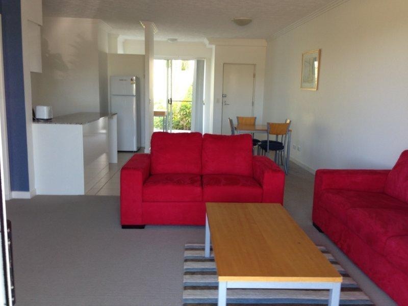 98 University Drive, Varsity Lakes QLD 4227