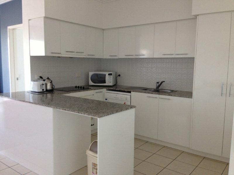 98 University Drive, Varsity Lakes QLD 4227