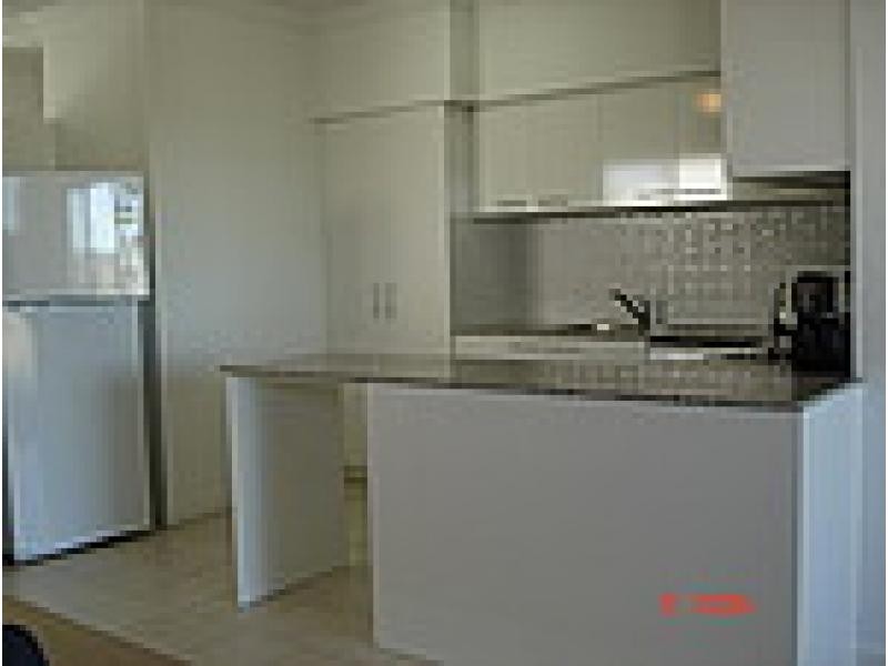 98 University Drive, Varsity Lakes QLD 4227