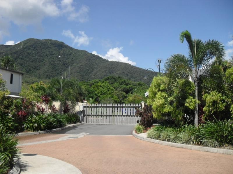 434-446 Kamerunga Rd, Redlynch QLD 4870