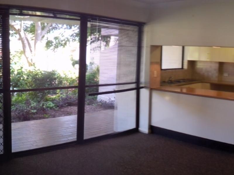 111 Markeri Street, Mermaid Waters QLD 4218