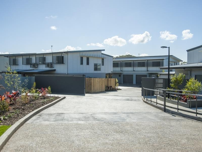 2 Beezley Street, Glen Eden QLD 4680