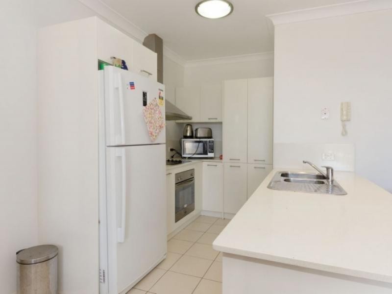 9 Murray St, Clontarf QLD 4019