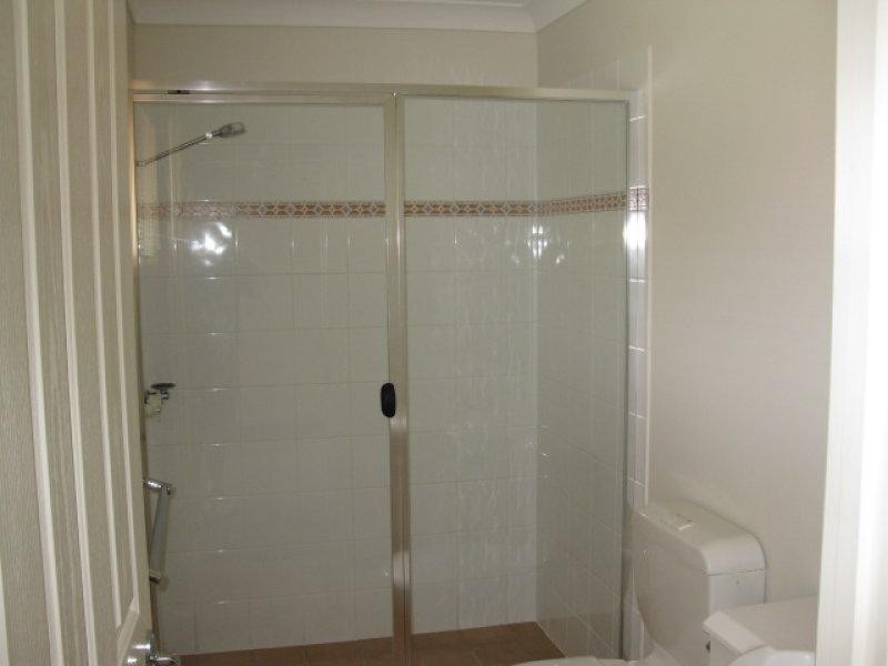 74 Universal Street, Pacific Pines QLD 4211