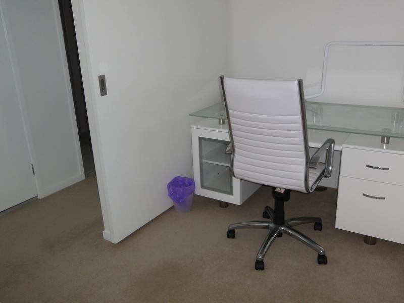 53 Darrambal, Chevron Island QLD 4217