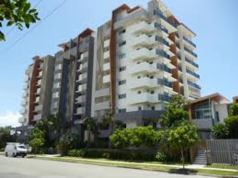 53 Darrambal, Chevron Island QLD 4217