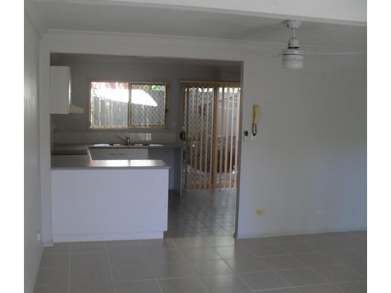 60 Whitby, Southport QLD 4215