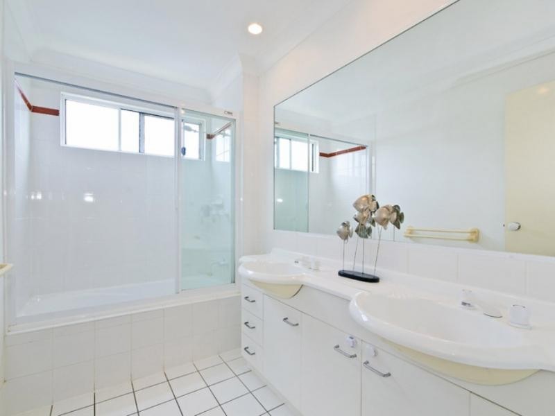 35 Miawela Street, Norman Park QLD 4170