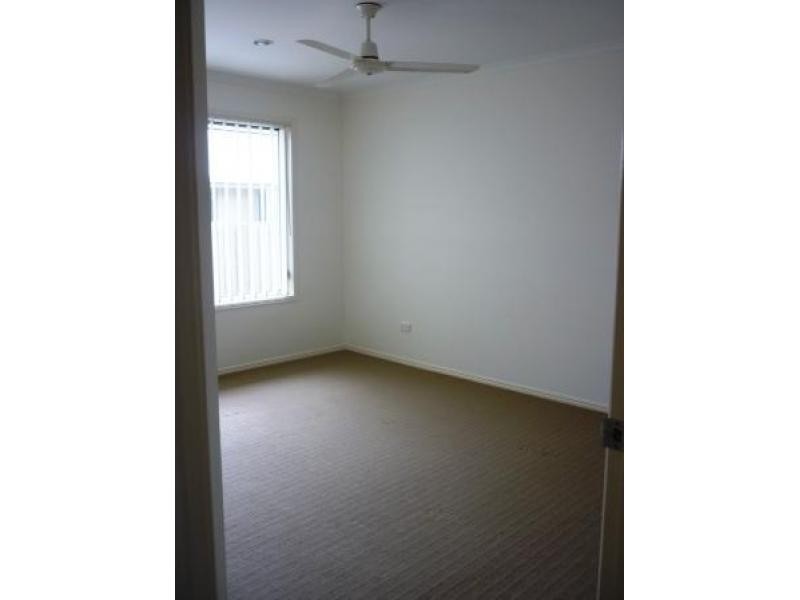 10 DAINTREE DRIVE, Urangan QLD 4655