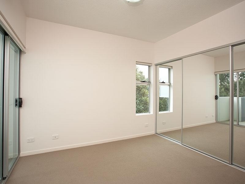 28 Ferry Rd, West End QLD 4101