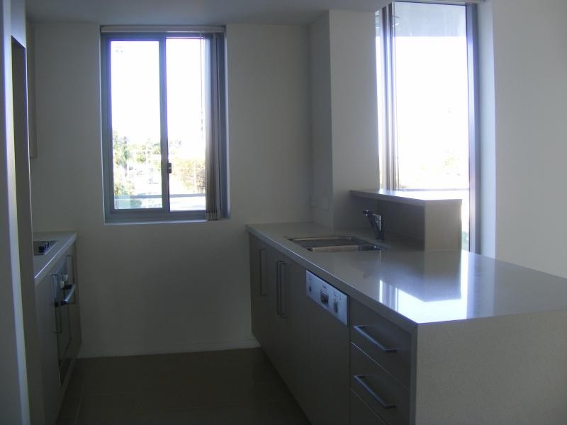 14 Oxley Ave, Woody Point QLD 4019