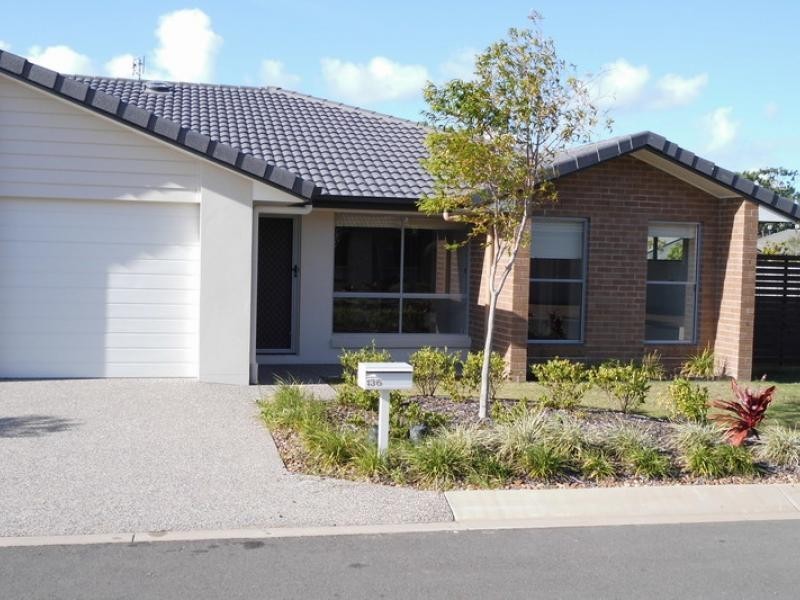 230 Pulgul St, Urangan QLD 4655