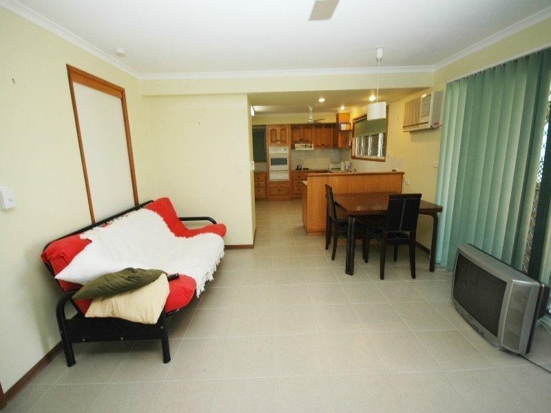 311 Torquay Tce, Torquay QLD 4655