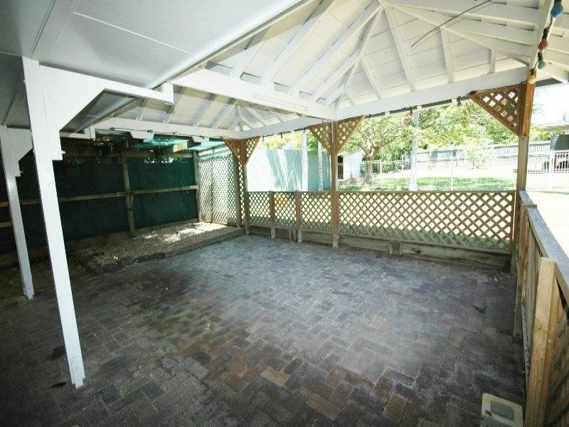 311 Torquay Tce, Torquay QLD 4655