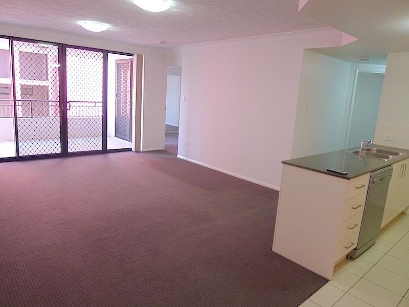 35 Hamilton Road, Moorooka QLD 4105