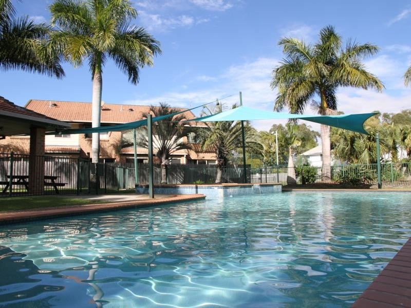 643 Pine Ridge Road, Biggera Waters QLD 4216