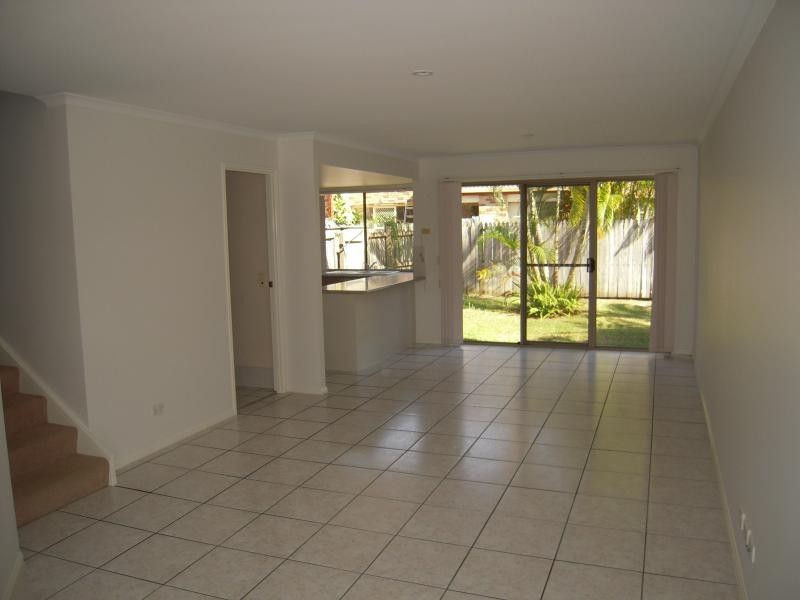 643 Pine Ridge Road, Biggera Waters QLD 4216