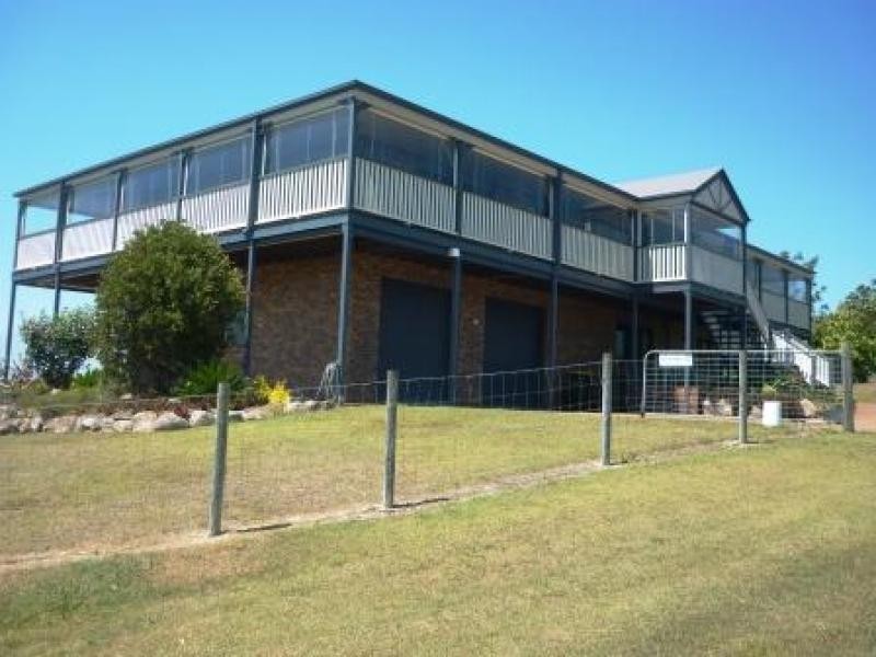 2 TRADE WIND CLSE, River Heads QLD 4655