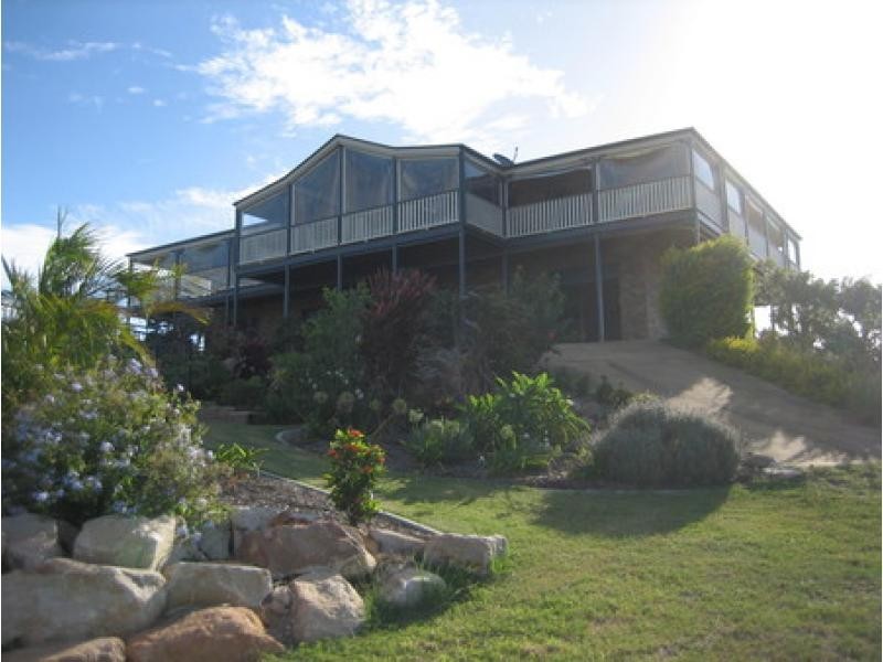 2 TRADE WIND CLSE, River Heads QLD 4655