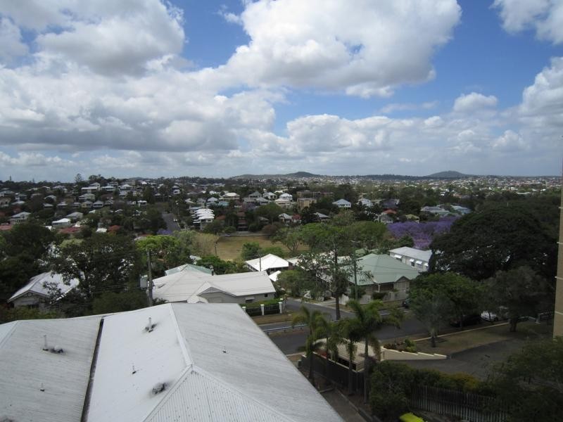 70 Norman Crescent, Norman Park QLD 4170