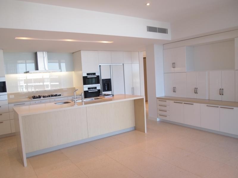 323 Bayview Street 323 Bayview Street, Hollywell QLD 4216