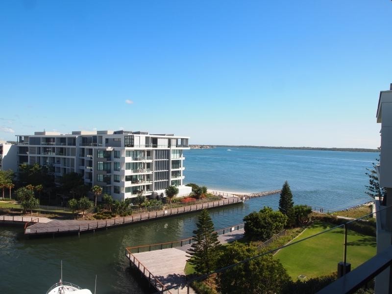 323 Bayview Street 323 Bayview Street, Hollywell QLD 4216