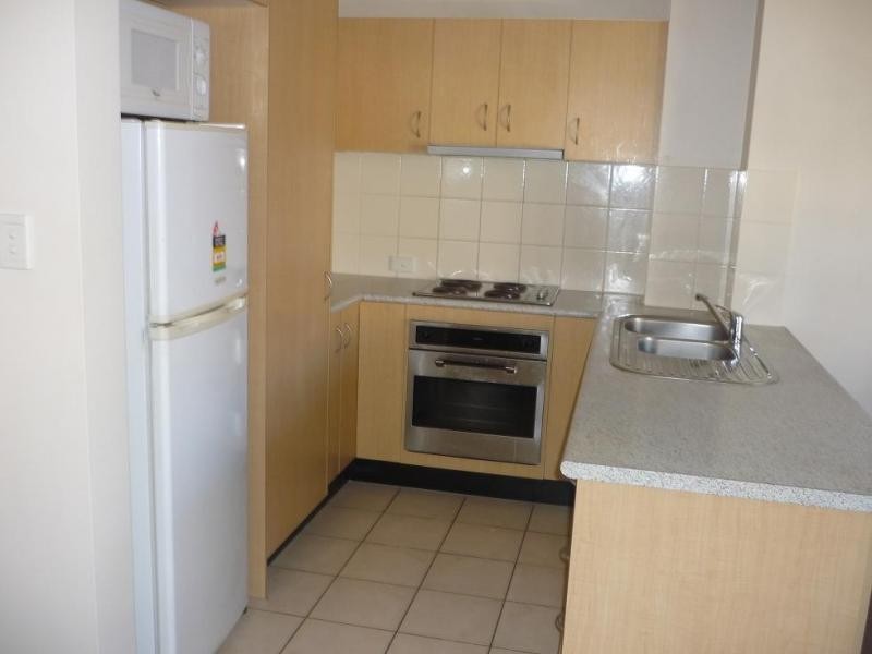 3-5 Norman Street, Southport QLD 4215