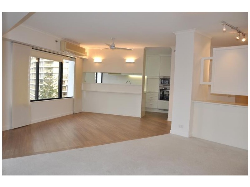 24 Breaker Street, Main Beach QLD 4217