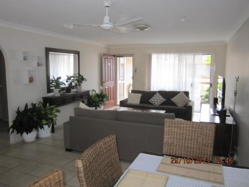 128 Benowa Road, Southport QLD 4215