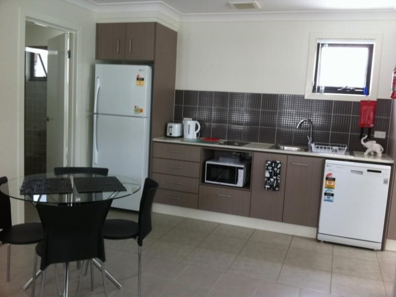 16 Surbiton Court, Carindale QLD 4152