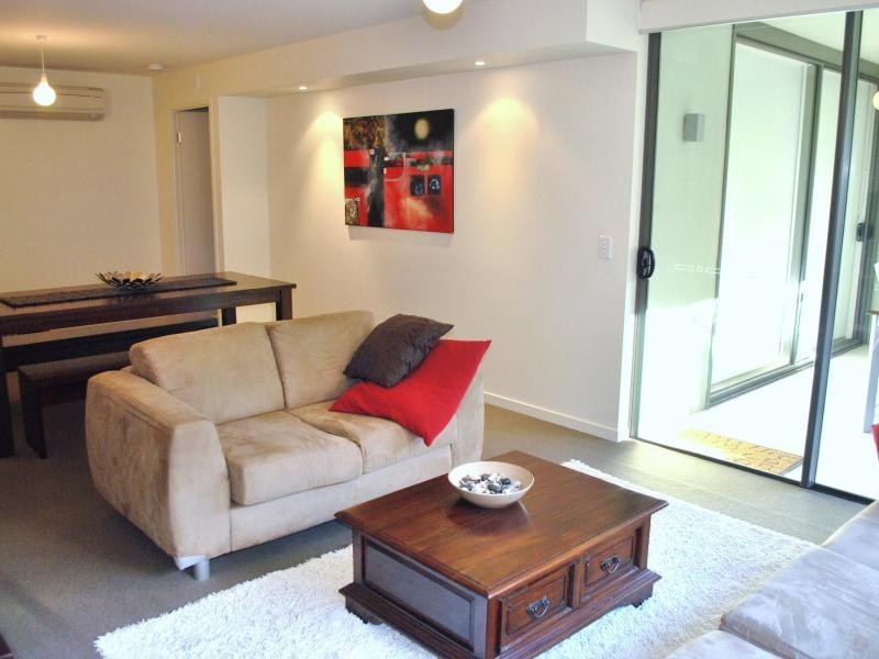 8 Musgrave St, West End QLD 4101