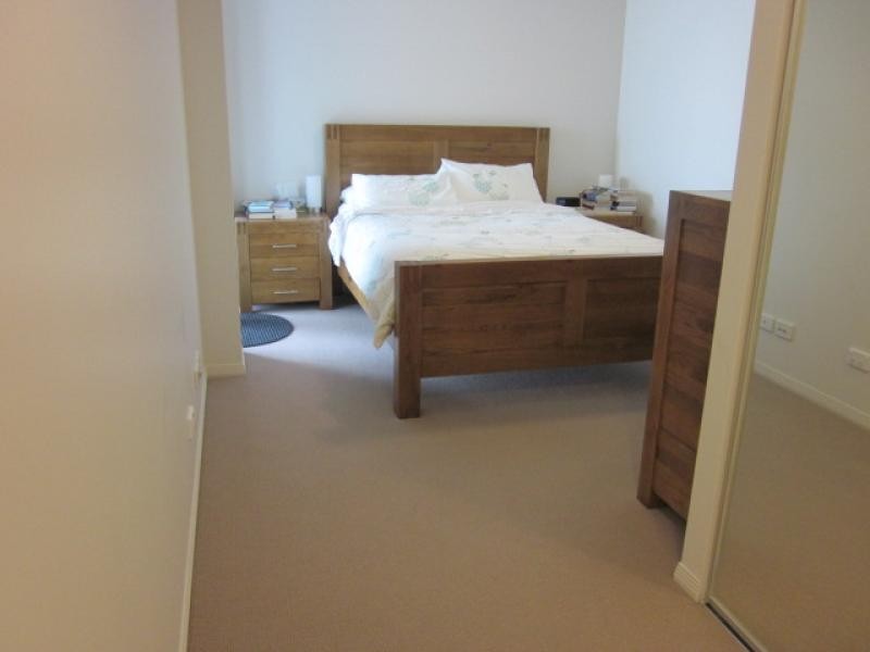 14 Oxley Ave, Woody Point QLD 4019