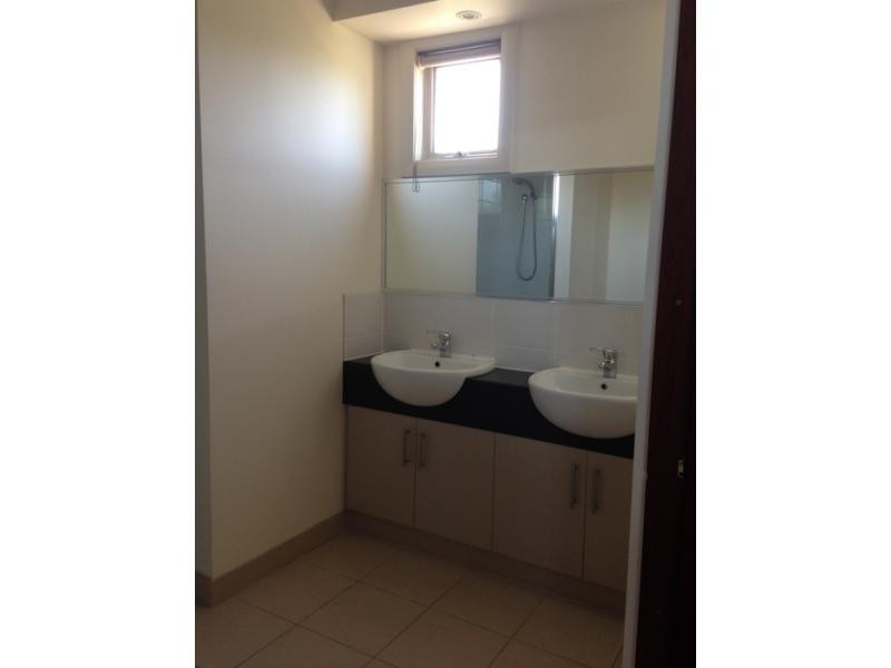 46 Churchill Place, Maidstone VIC 3012