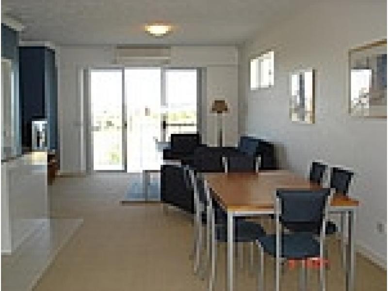 98 University Drive, Varsity Lakes QLD 4227