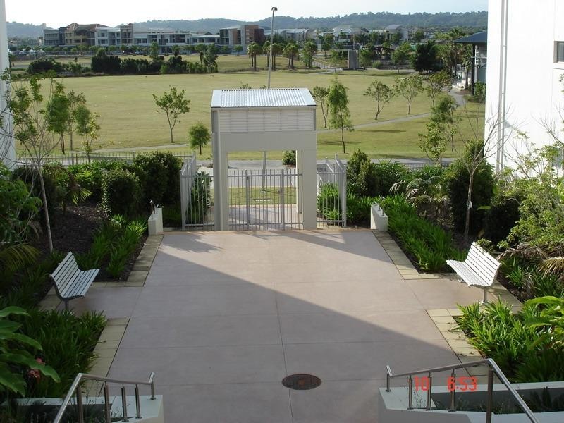 98 University Drive, Varsity Lakes QLD 4227