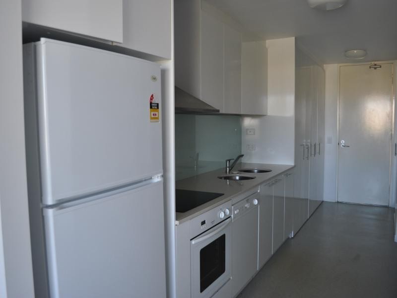 98 University Drive, Varsity Lakes QLD 4227