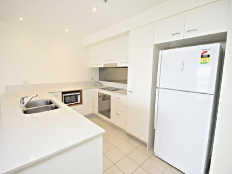 1 Duporth Avenue, Maroochydore QLD 4558