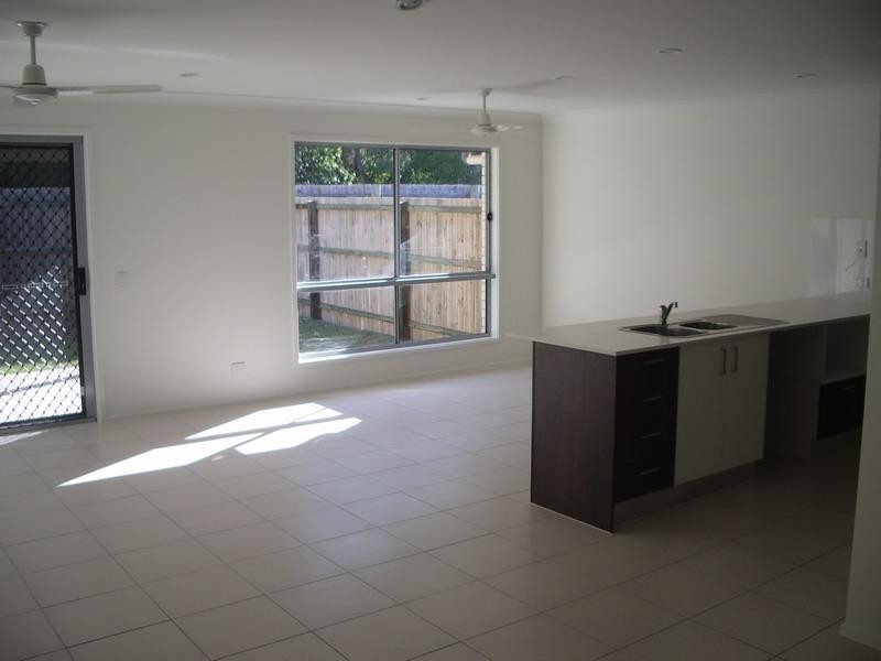 230 Pulgul St, Urangan QLD 4655